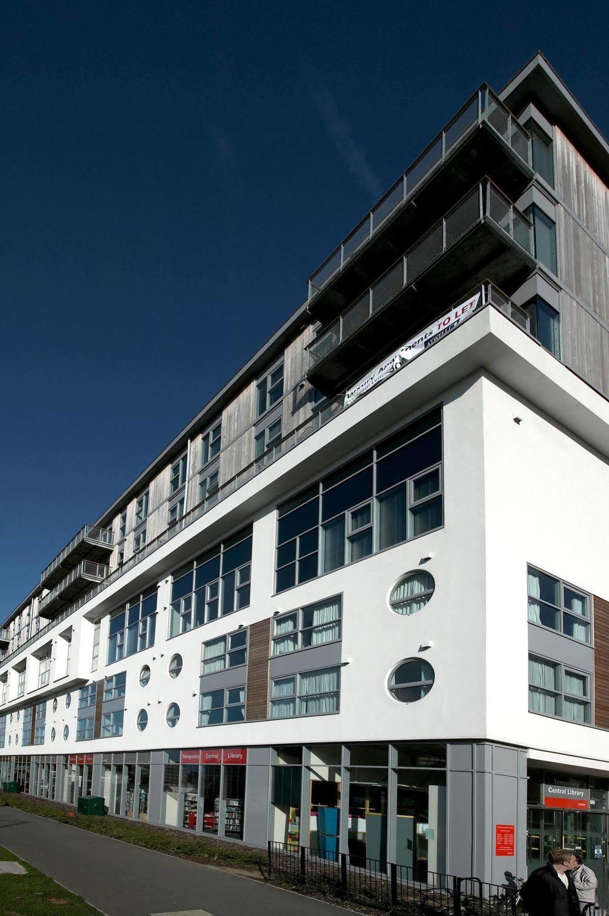 The Paramount, Apartment Swindon